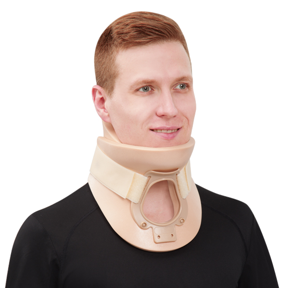 CO-0005 Thachea Opening Cervical Collar